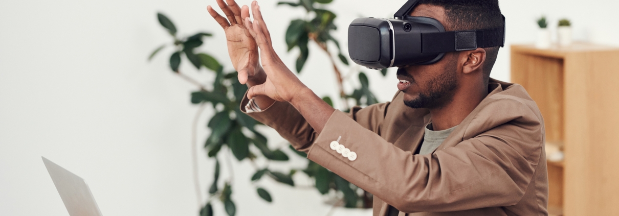 VR to Train Your Employees - OneBonsai - Blog