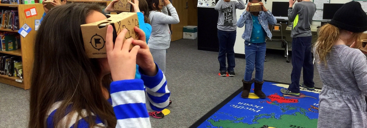 Why Teachers Should Use VR in the Classroom - OneBonsai - Blog