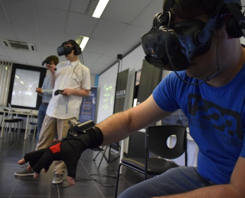 Combine your workshop with a VR experience at R.A.V.E.N. Zaventem. We can cater this experience to suit your group and your interests. The workshop will take place in our meeting rooms on-site. Centrally located with free parking provided on-site (up to 120 cars). We provide free refreshments during the workshop and can provide catering (ask for our price list). R.A.V.E.N. has experience hosting up to 150 people at their premises.