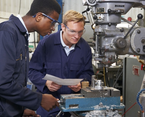 Safety-Training-enhanced-with-Augmented-Reality-in-Manufacturing-495x400